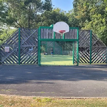 Chalet Dans Parc Residentiel Prive Avec Wifi, Piscine *