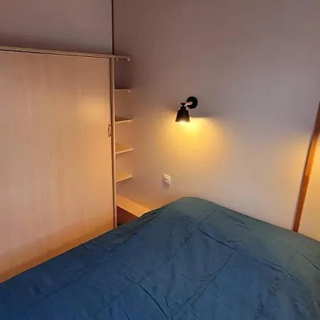 Dans Parc Residentiel Prive Avec Wifi, Piscine