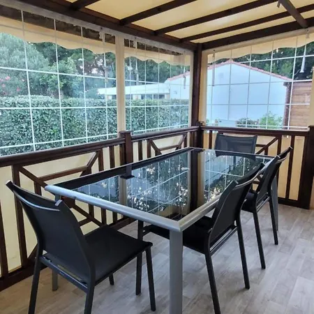 샬레 Dans Parc Residentiel Prive Avec Wifi, Piscine 생-피에르-돌레롱