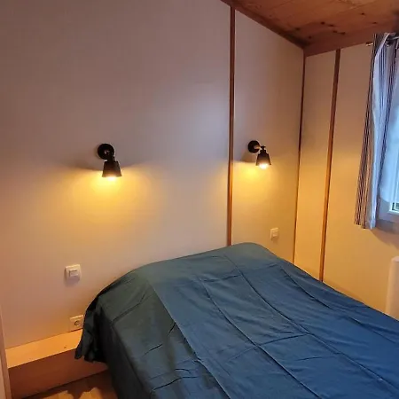 Dans Parc Residentiel Prive Avec Wifi, Piscine