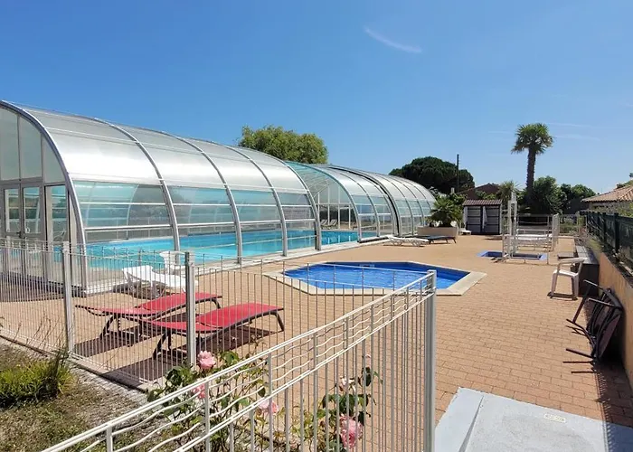 Dans Parc Résidentiel Privé Avec Wifi, Piscine *