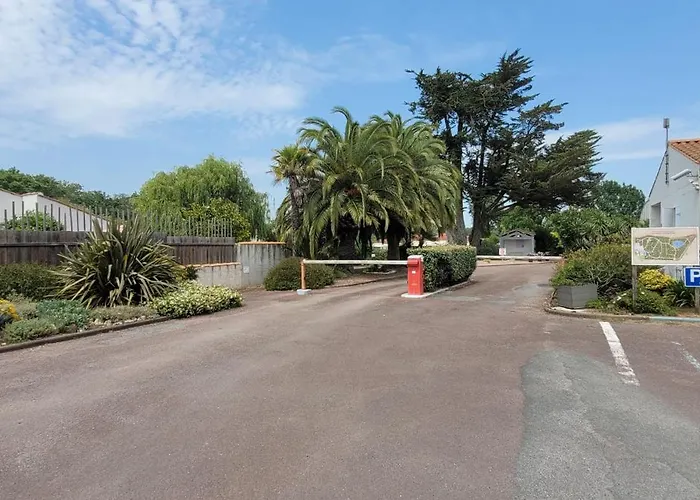 Dans Parc Résidentiel Privé Avec Wifi, Piscine * Saint-Pierre-d'Oleron